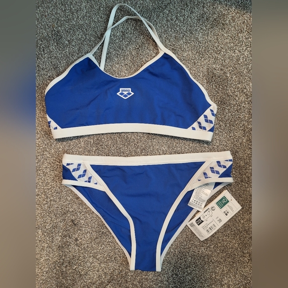 Women's Arena Icons Bikini Cross Back Size 38 - Picture 2 of 3